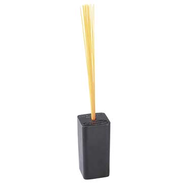 Markwort Black Base Plug with Bristles